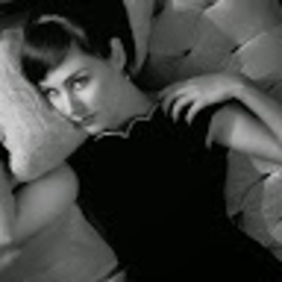 Meet your Posher, Geneviève gigi - Picture 1 of 1